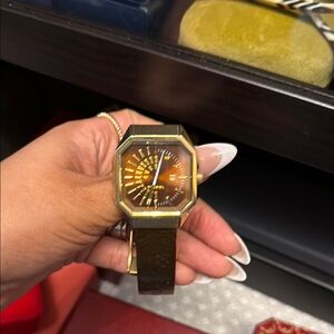 Fossil Gold and Black Smartwatch with Retro Design